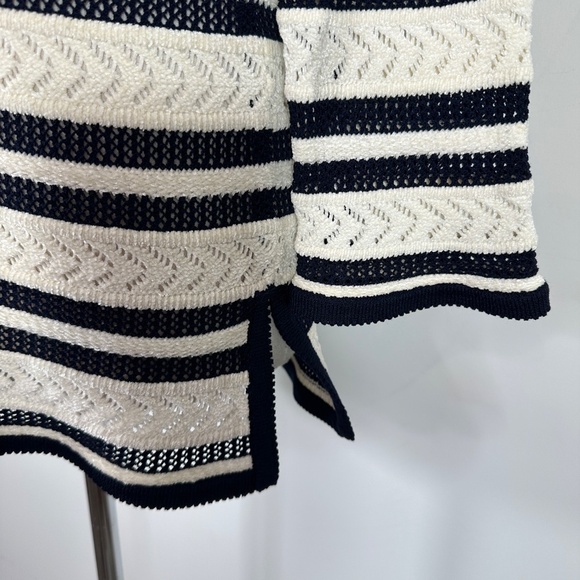 VTG St John Open Knit Sweater Top White Blue Crochet Women's Sz P - Picture 4 of 16